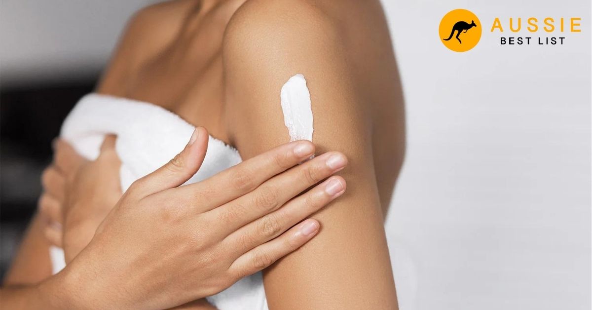 Moisturizing to Prolong Your Tan