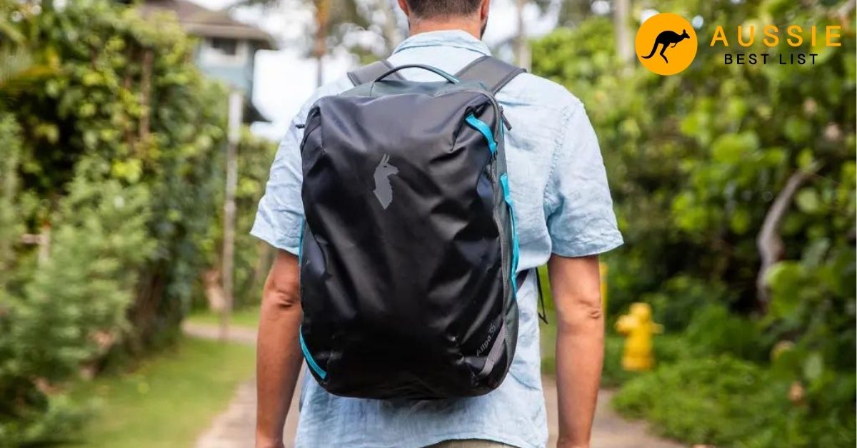 The Lightweight Travellers Go To